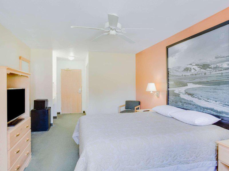 CE393329A7C37A63987156C91AD4E179