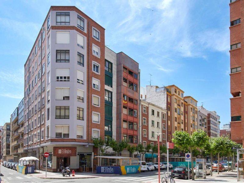 7919698152861CB9C8D9BBA5D125976D