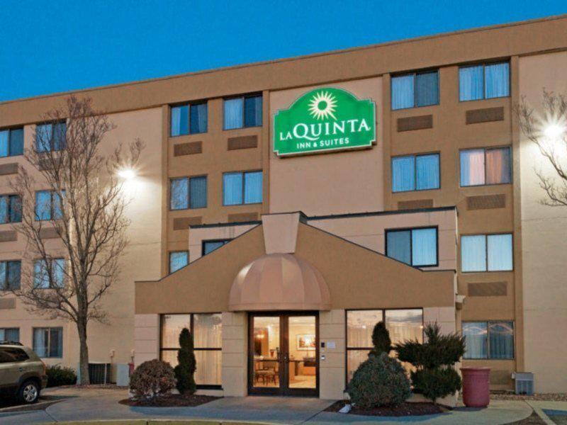 E395982B2AAD1B772DF1C5EFF2E9A0C3