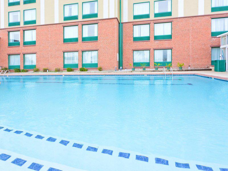 B8C7D87651BDB9D999FA4D67B1988E85