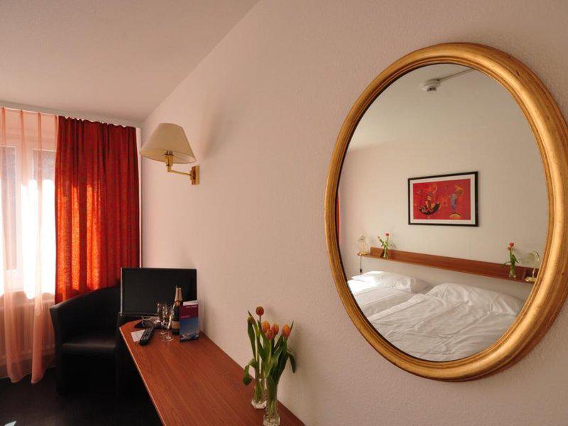 7DD615D1B887B6ED2451975F5CA56EF1