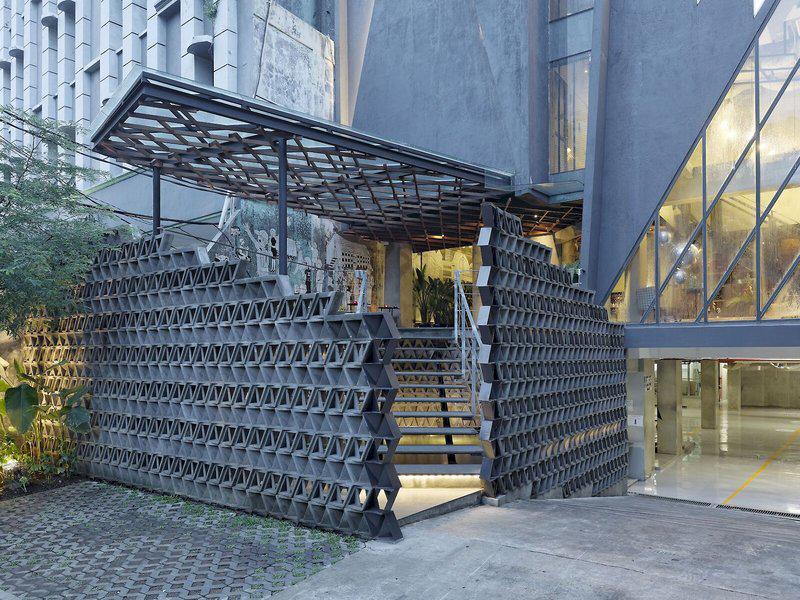 9F7F336ED44D24B4EAB89F152B7828AD