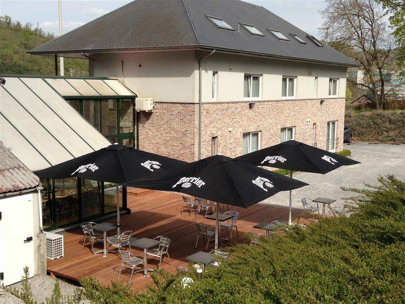 E9A454B49EA29A4DF48E97EF15CA728B