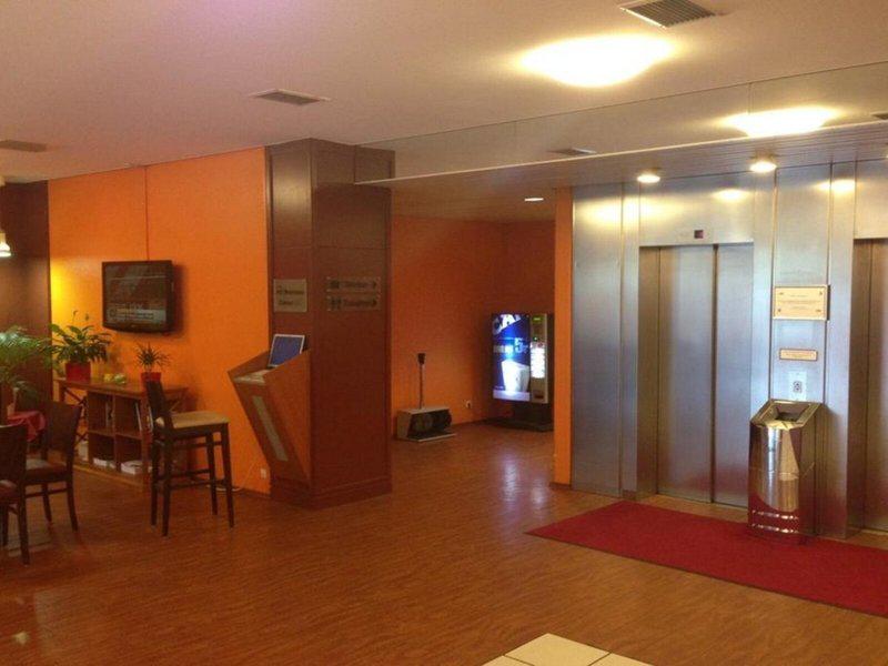 EF6A5AA756719A90336DC400089FB740