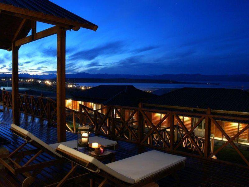 9D8F8A0FF18B8F54A1E1AA7D206033B5