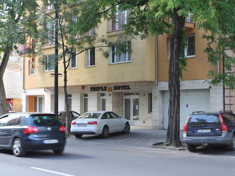 B31684EDD74F9B49131F8F156352150C