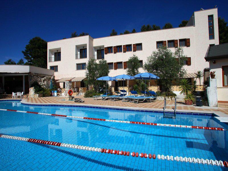 2A1C992D2442F628504ABB3A3EC40485