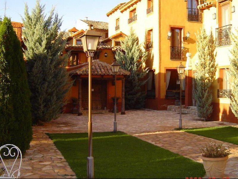 A162EA23E28C9C2CD7A1A9F832A43DAA