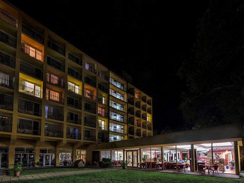 4761FF9BF59AA8EFB137C95459AF42BF