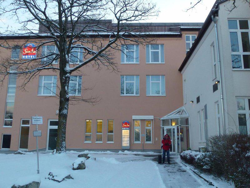 E5E9FEB7394513B3093E7063A5A19E08