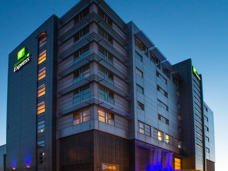 E9596361D5DB9A10DFD8D89D8D7D9AEF