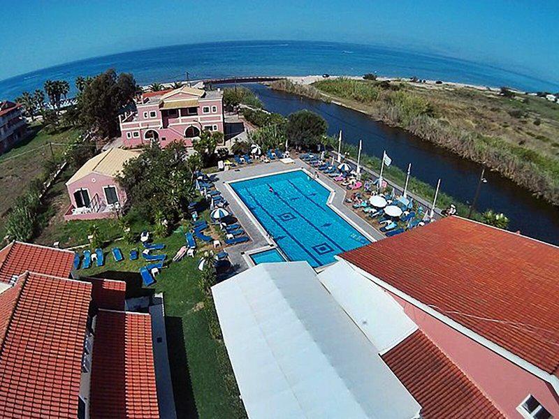 77A6F5D6474311E0F74DE8D237F19D42