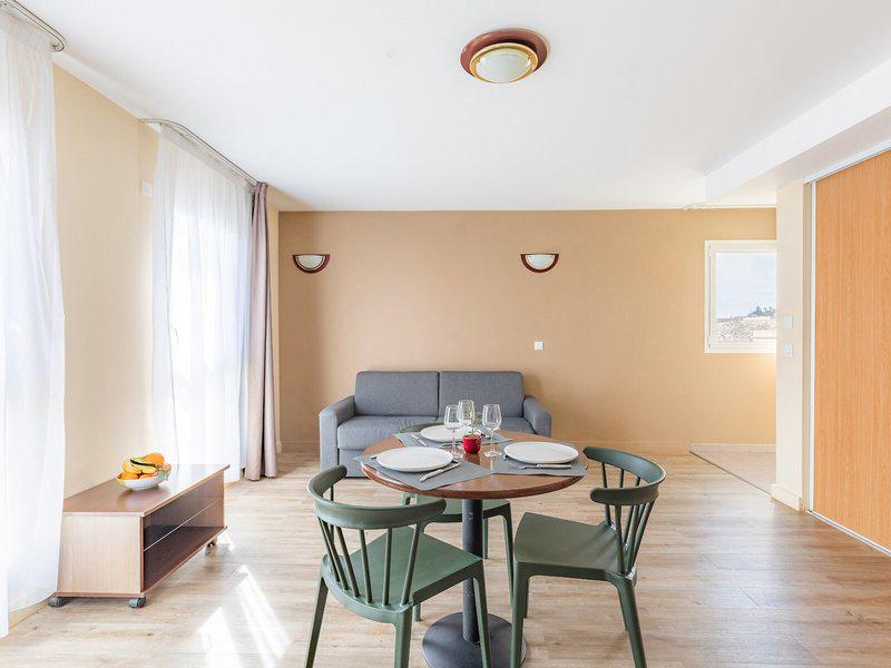 82DB45DE039CF6D49EA1FA346E1FB300