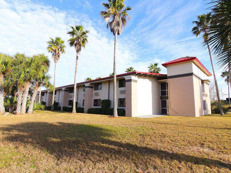 B1B86CB1D814993F45341AE70B53F096