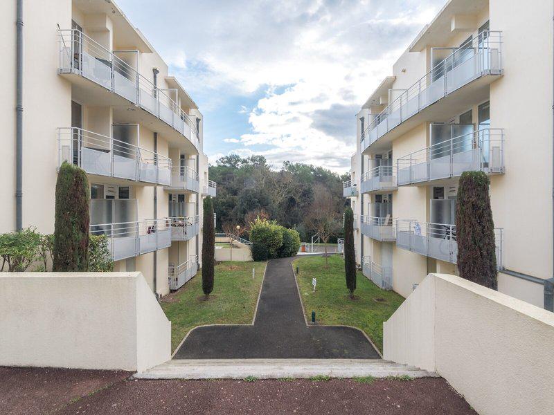 1A609C4E4B2450E0773CB68CD6215B9B