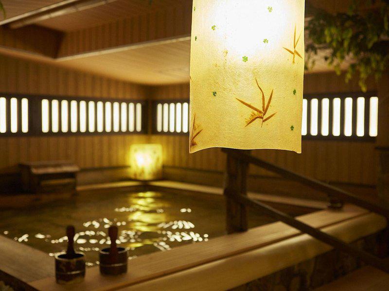 243A907F9C5EB8BE0B1D13F750258A34