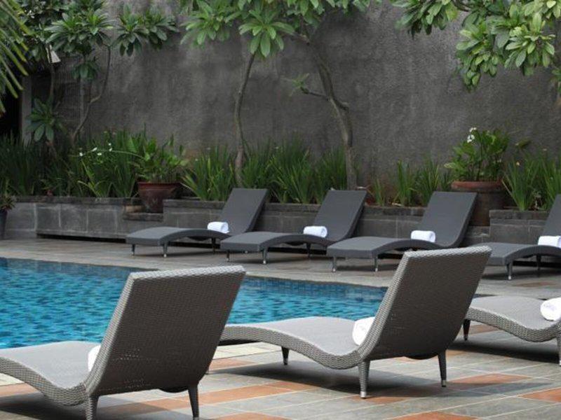 99015F71DE48081A764B46EA64D4135E