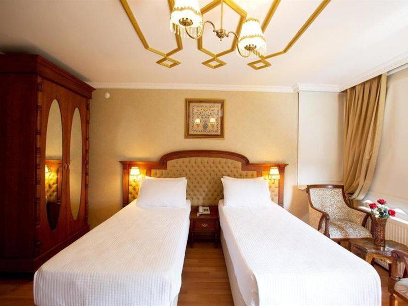 1E945CEFFF7396954325ABB7AD3D1A09