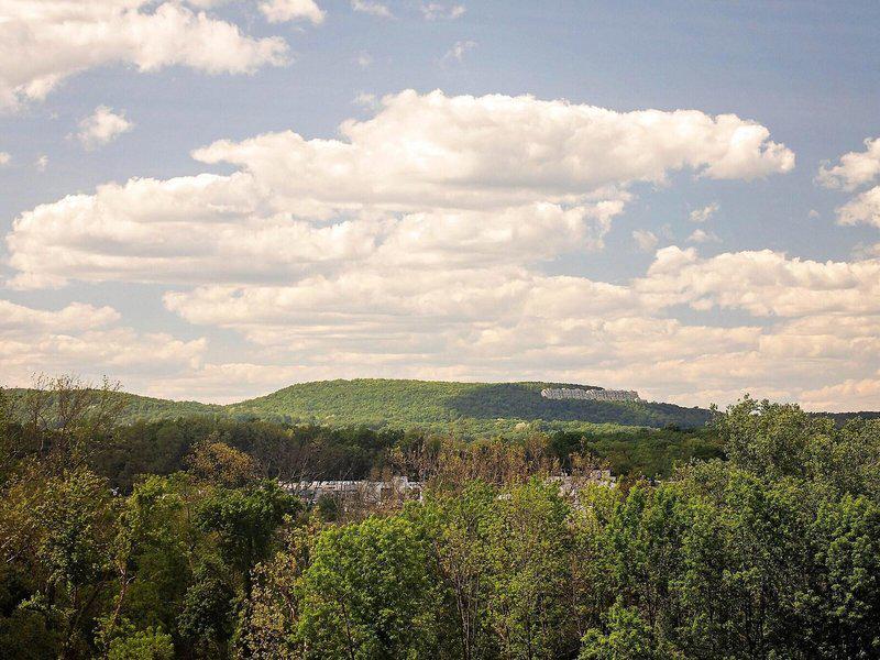 144BC3332E6CB688C340108E19955BC9