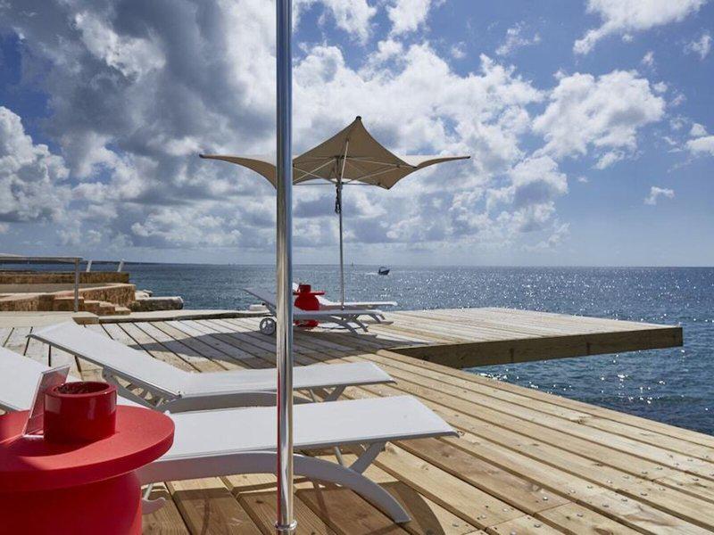 F1932EF6DF3DFC6F9AB1D1DA4301E479