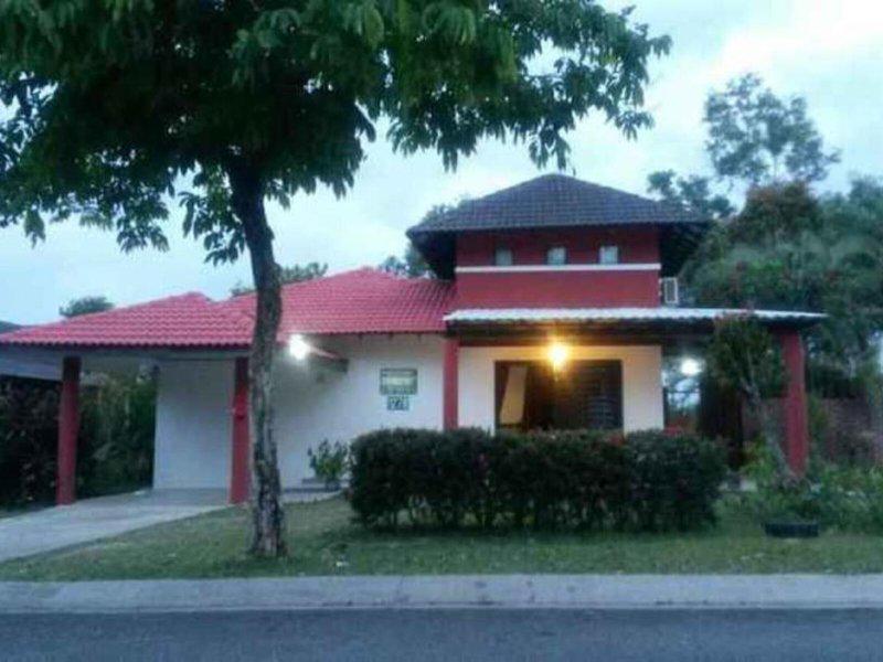 F805A33D59D131EFED0F391A48AA16A8