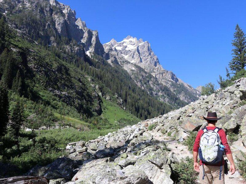 6E2EF7F8B8243035247A27EE694D2093