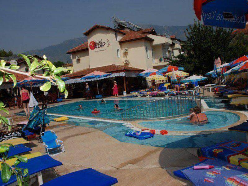 8FBF271D2FDD15E1065718ADE8242C9B