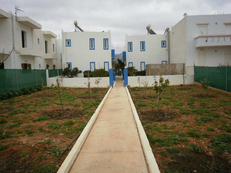 D6A5B60E927605F563E570E6A8887F21