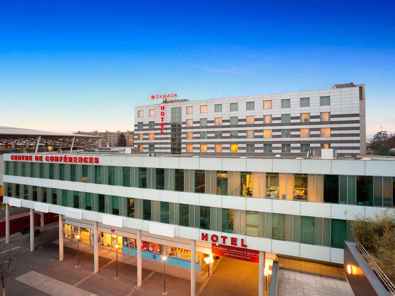 5C51637DE5AFB282648AF11A8ABEBA79