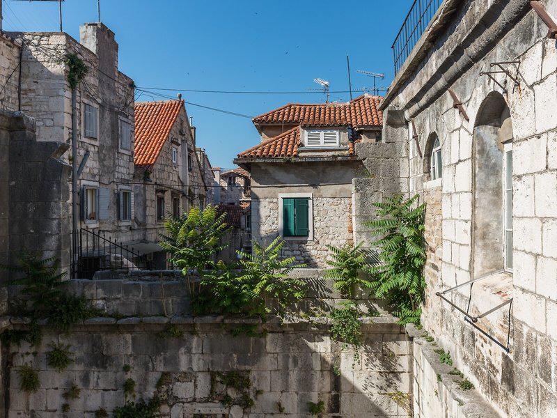 0D6794A450703FD872EB16B4B11762C9