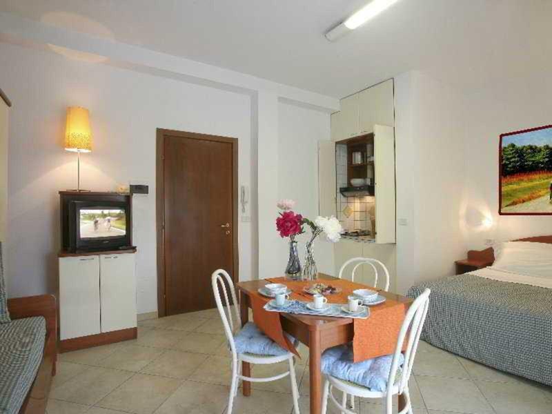 E9FC3CBD647C8234F976EEB2CDD14568