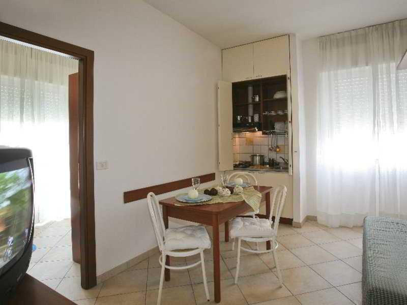 5A88F6B3DF47230F51813178745FE792