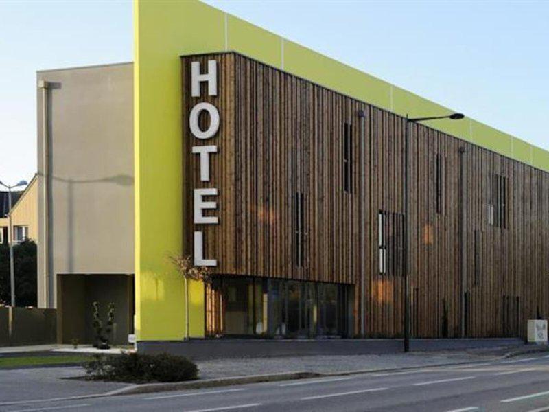 DB0A44B38C6E584037795969FF2FA33A