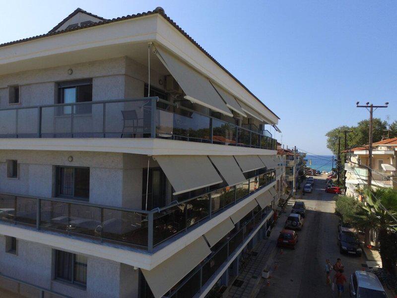 DAF83EDAC4593F0AF5ECD5D07062A7BF