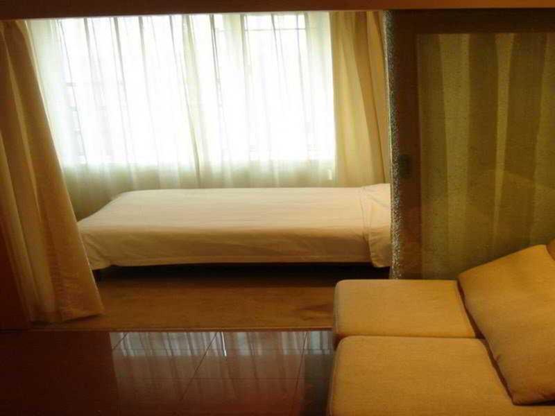 CCCACE5956732C435156F6BDE93B04B3