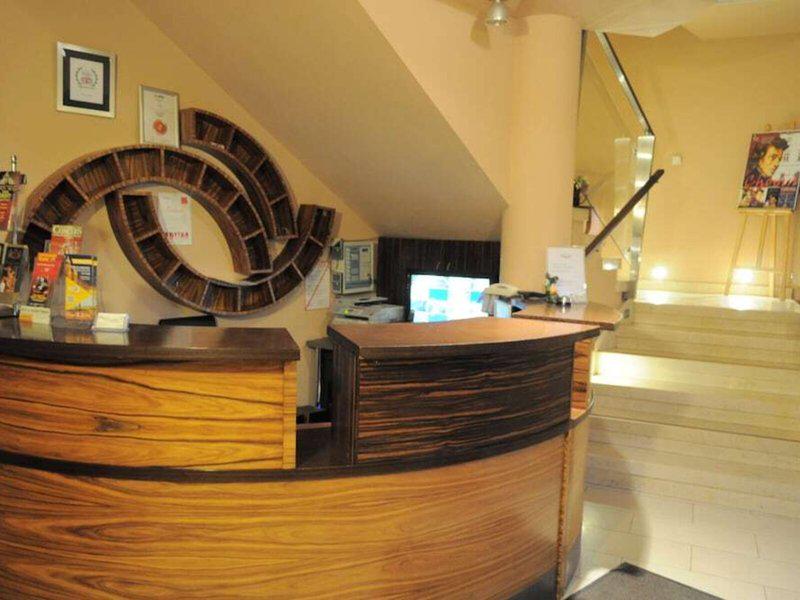 9F2D3FB238DB83707DF8CD88247FBA15