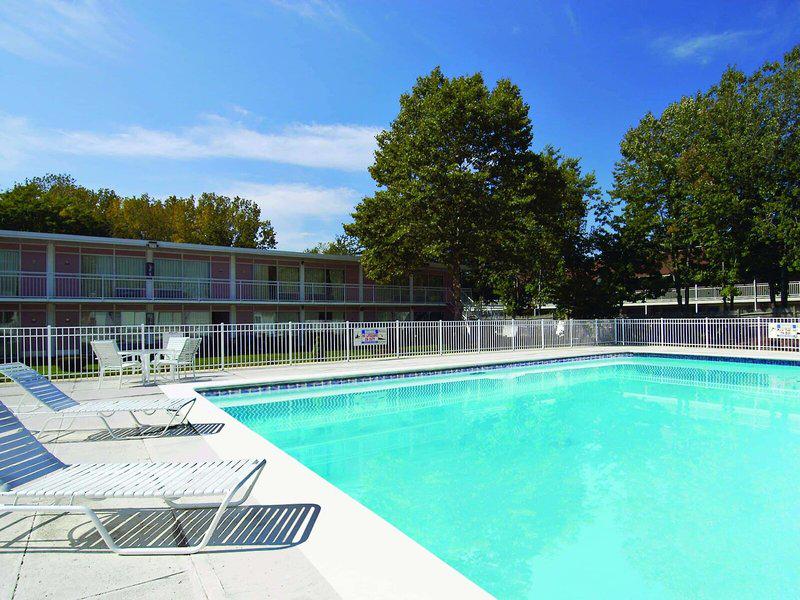 C6AD2D3509B22B44923379203D9927F4