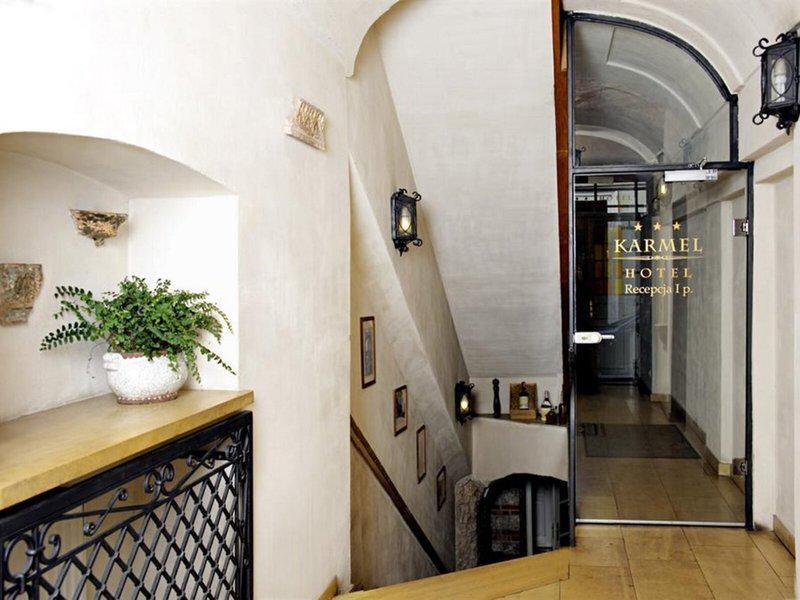 D29DAFFA0C94BF500297D09E423623D3