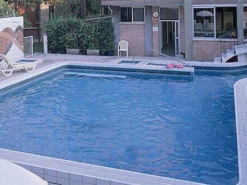 C1C6B9BCF299DD667AD9A76D74E407BF