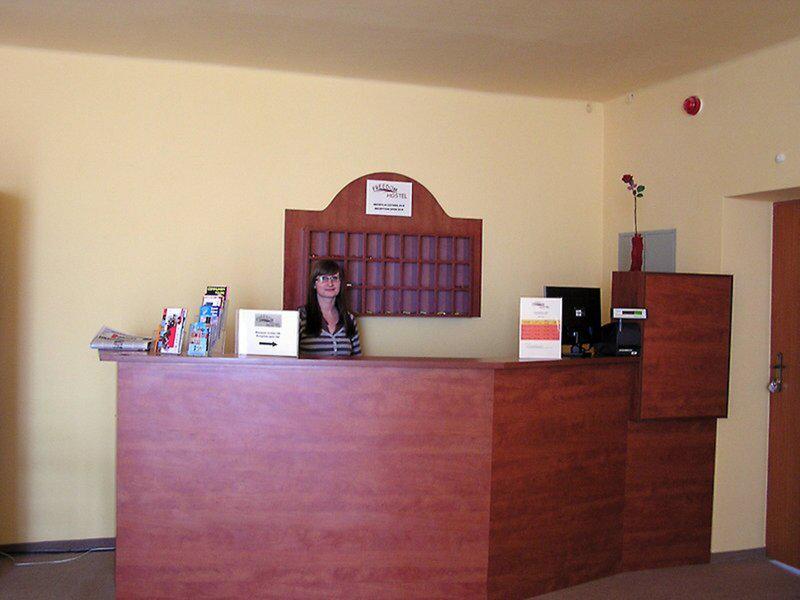 6443BF7E7F53522A9EBFE57E2E010322