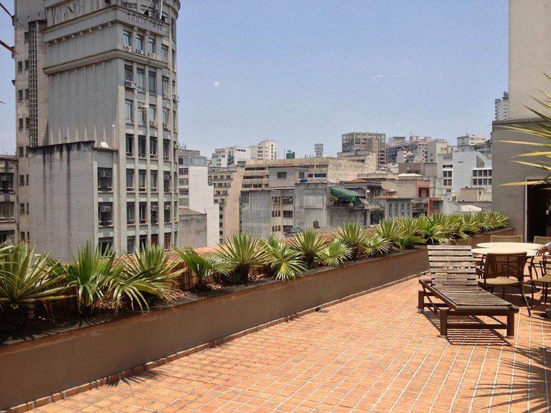 DA18F20918996DE56112E95FB0FAECEA