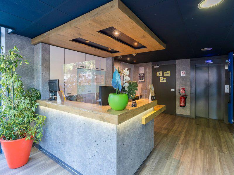 BF0699D27A6D3C6584A2E3E0ECA43200