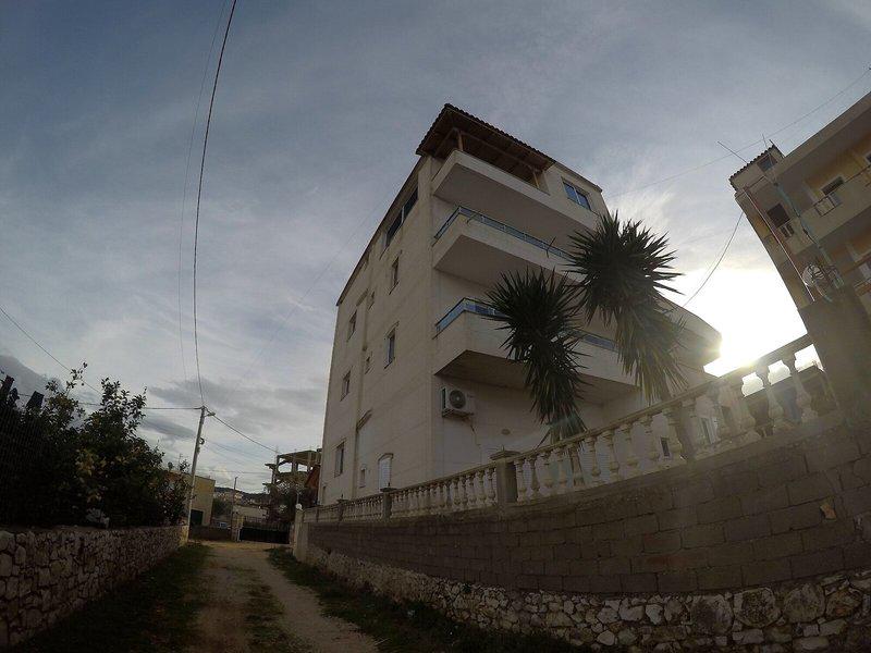 C3728FE637D85EB71DD48E9F94B86591