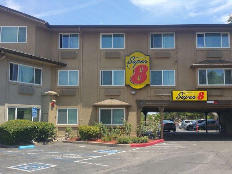 B46A5D566DE9F5C92FC595C48C2CB3F5