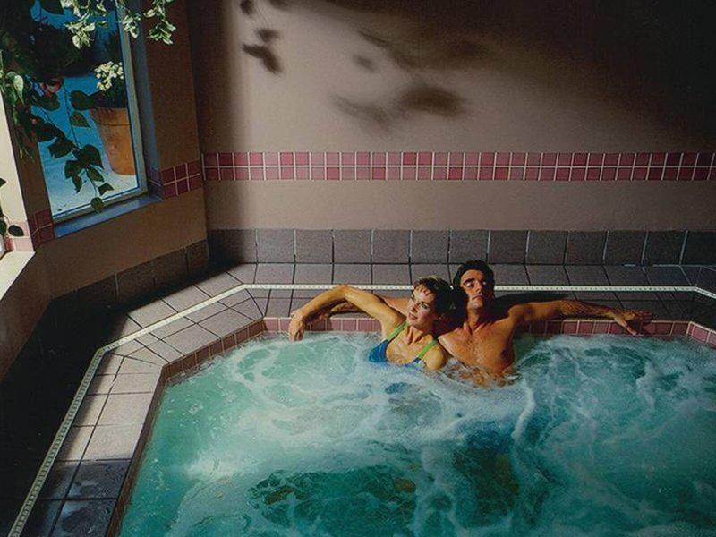 E6186FD706220186B33885A5FEEA8256