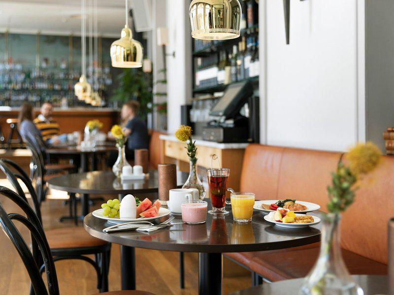 DF4091A54EE7111DEC6A44AAD7947A71