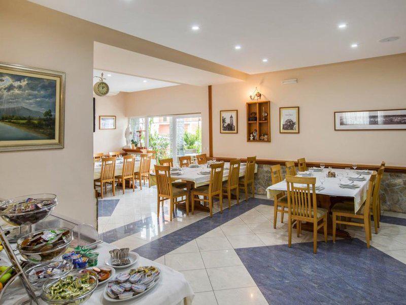 4F7DAD0BCBF8F4ACF4C76D659678255A