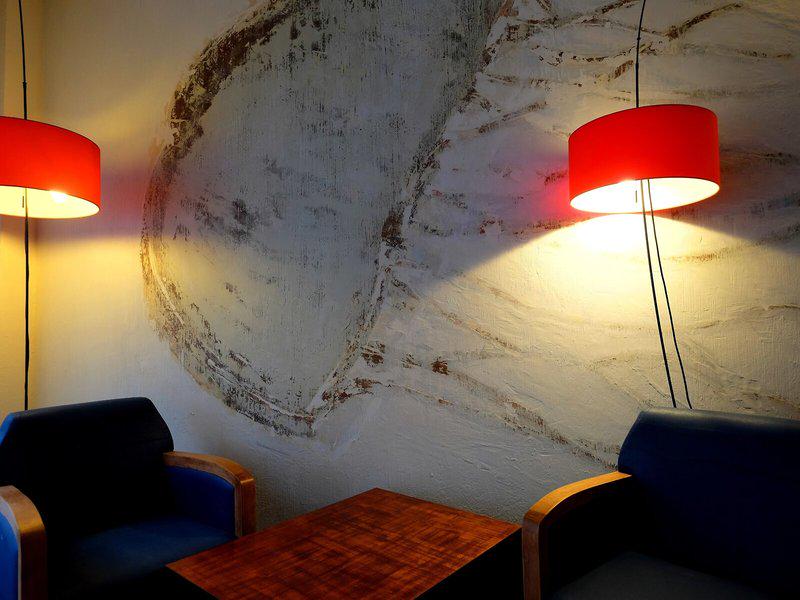 AAE4245276DECA1FA1056170576B848E