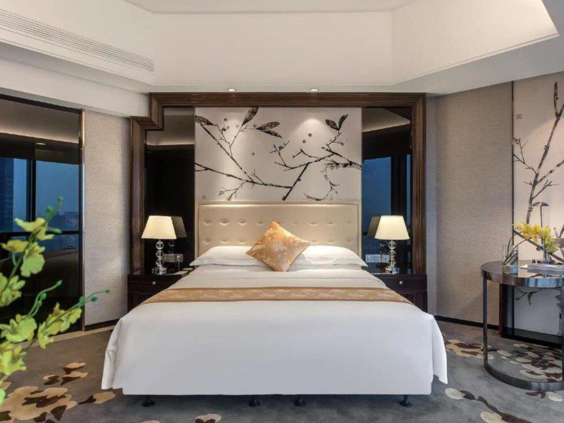 B4E7C9E5D0AFDC20FB9BA35F9672AA48