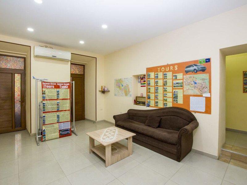 EB92B699945FB977D8C6C8704CB11CD2